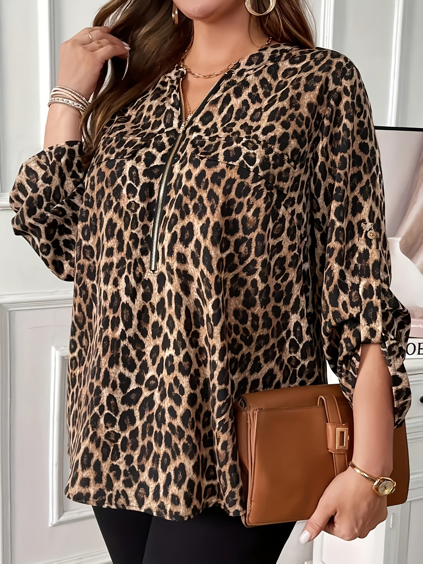 🐆 Haut Élégant Grande Taille pour Femme – Imprimé Léopard à Col Revers et Détail Zippé