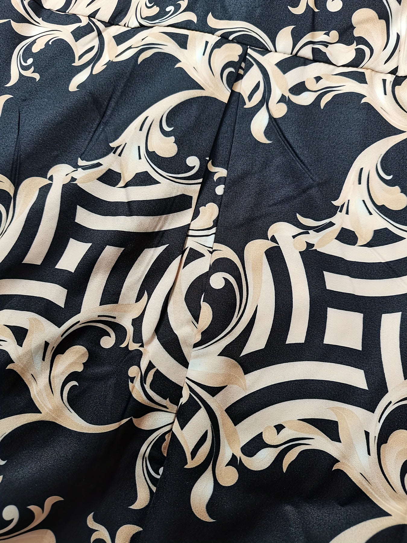 Plus Size Women's Elegant Baroque Geometric Print Long Sleeve Blouse - Loose Fit V-Neck Single-Breasted Shirt, Machine Washable Digital Print Top for Office, Vacation & Holidays, Buttoned Long Sleeves