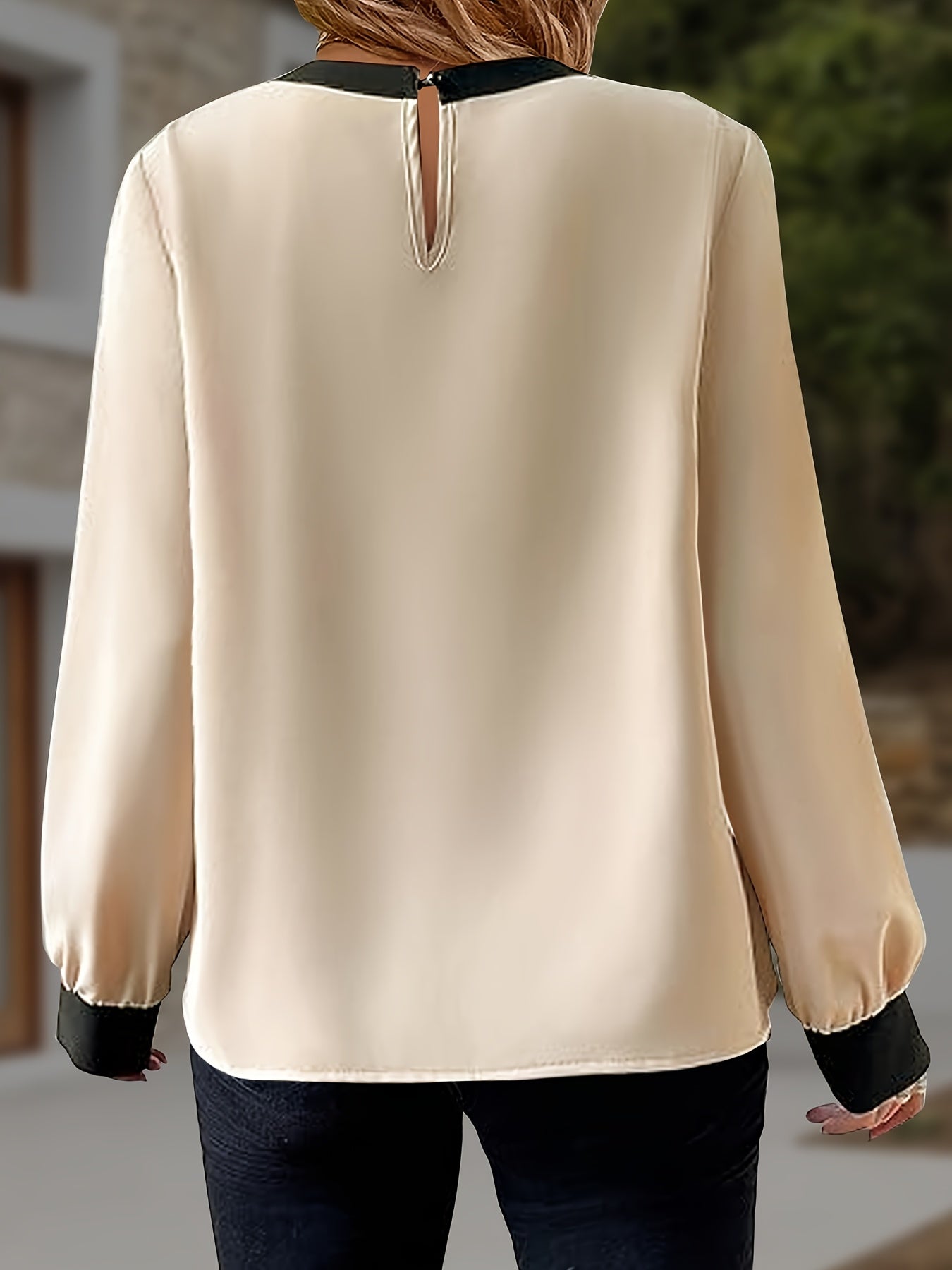 🤎 Blouse Élégante Grande Taille pour Femme – Col Rond à Finition Contrastée, Marron et Noir